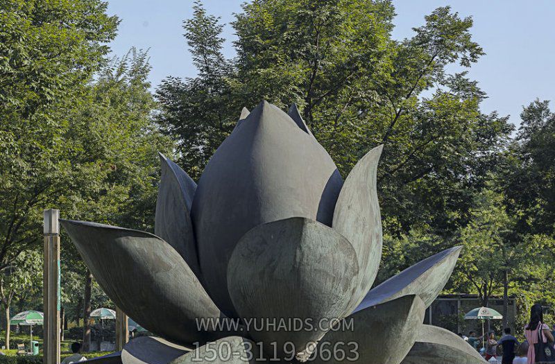 廣場公園不銹鋼創(chuàng)意荷花雕塑